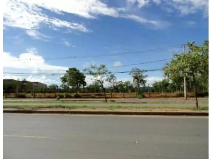 Terrenos amplos em leilão com área total de 55.667,53m²