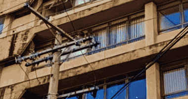 Sala Comercial Elegante com 3 Sub-Salas, 48m² e Lavabo - Ocupada