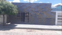 Casa padrão com 2 quartos e 1 banheiro em Santa Maria da Boa Vista