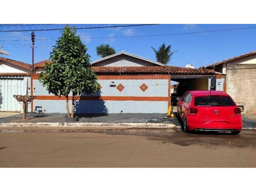 Casa com 1 vaga, 275m² de terreno, 115m² construída, ocupada