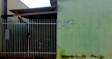 Casa térrea com 3 quartos, 56m² construída, ocupada