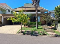 Casa de alto padrão 343m² com 1 dorm, 3 salas e 2 cozinhas em Marília-SP