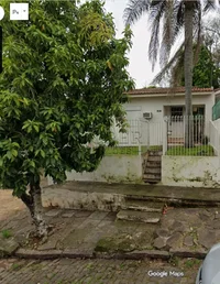 Casa com 440m², 3 quartos, 2 banheiros, vaga para 2 carros