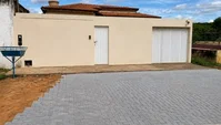 Casa residencial de 210 m² ocupada em terreno de 588 m²