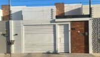 Casa aconchegante com 3 quartos, 2 banheiros e 1 vaga