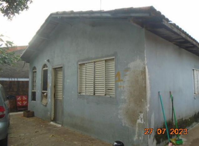 Terreno Urbano em Presidente Prudente com 180m² e 3 dormitórios
