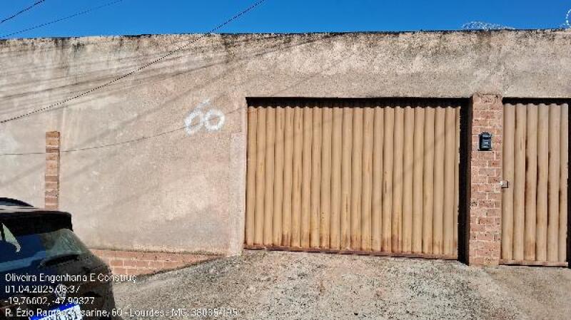 Casa com 81m², 1 vaga, em excelente estado