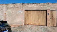 Casa com 81m², 1 vaga, em excelente estado