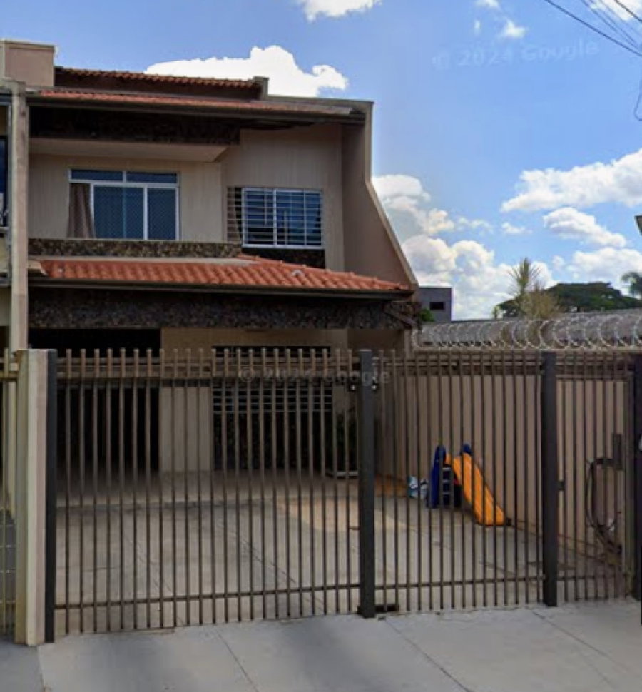 Casa Residencial com 4 Quartos e 4 Vagas em Goiânia