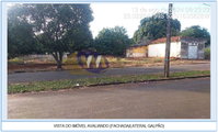 Lote de terra com 560m² e galpão de 113m²
