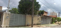 Casa e Barracão com 200,21m² em Goiânia - Oportunidade!