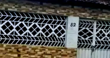 Casa padrão com 1 quarto, 1 banheiro, 1 vaga e 78m² construída, ocupada