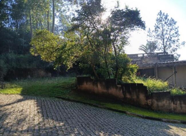 Terreno em Condomínio com 1.002,50m² em Santana de Parnaíba/SP
