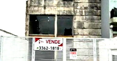 Prédio Comercial com Direitos Aquisitivos em Penha de França