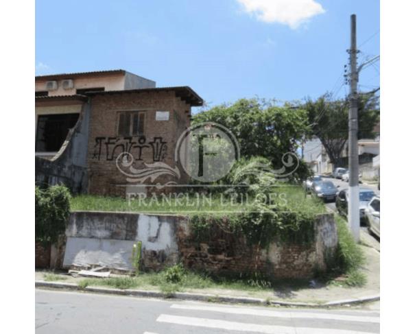 Terreno 285m² com 70m² de área construída - Vila Mazzei