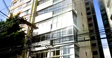 Apartamento com 4 quartos, 1 suíte, 234.95m² útil