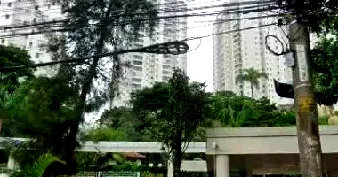 Apartamento Ocupado com 2 Quartos e 2 Vagas em Leilão