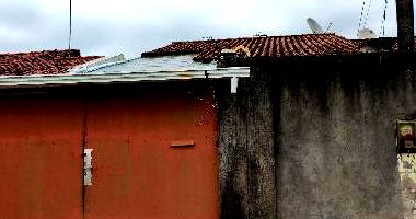 Casa com 2 Quartos e 2 Vagas em Forquilhas