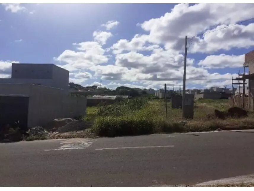 Terreno em Leilão com 1499m² em Umuarama/PR