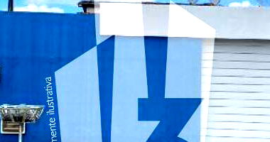 Casa com 2 quartos, banheiro, área de serviço e terraço, 76m² construída