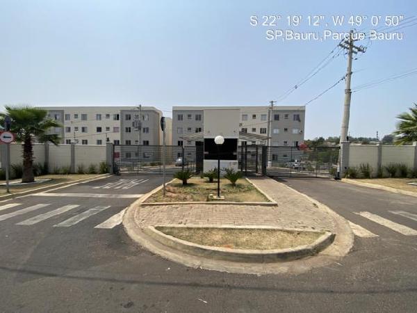 Apartamento com 2 Quartos e 1 Vaga em Bauru