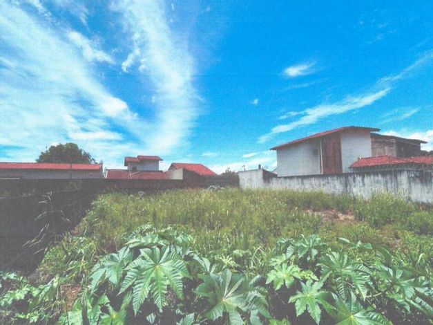 Casa desocupada com 490 m² em Ituiutaba