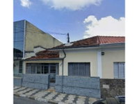 Casa com 33,33% de parte ideal, 102,79m², ocupada