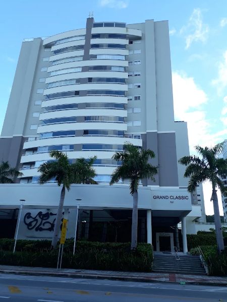 Apartamento com 3 quartos, 122m², Itacorubi