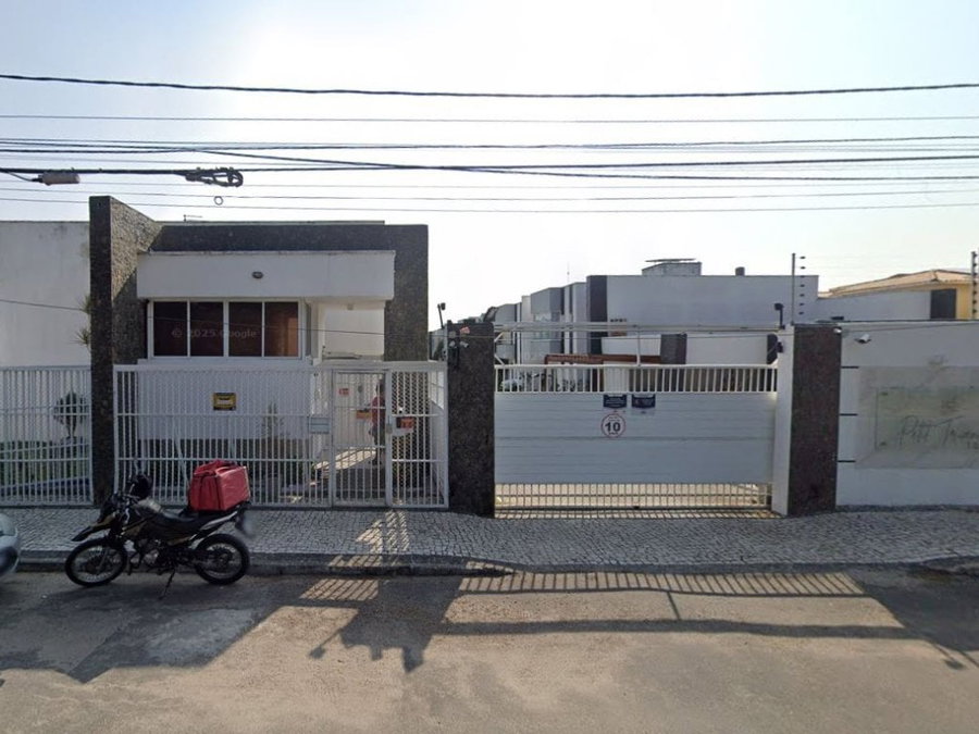 Casa Duplex em Condomínio com 2 vagas, 131 m², ocupada