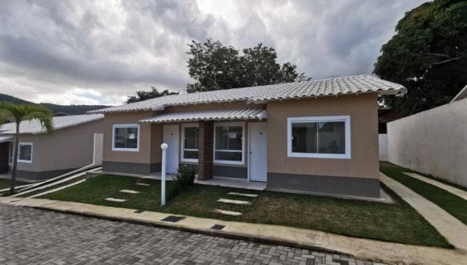Casa em Condomínio com 2 Quartos e 3 Vagas em Maricá - RJ