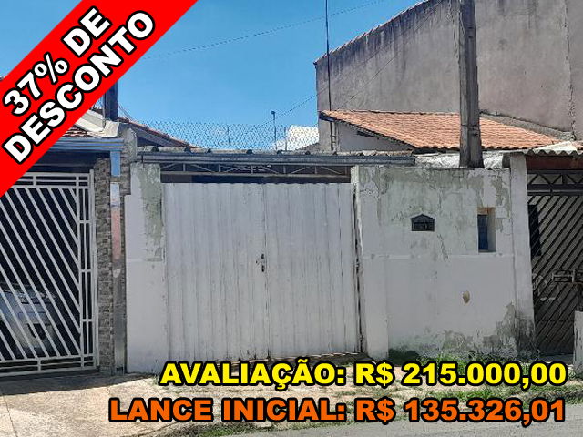 Casa 2 quartos, 1 banheiro, 1 vaga, 36m² construída, desocupada