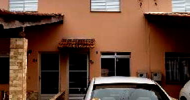 Casa com 2 Quartos e 1 Vaga em Canoas