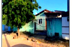 Casa com 2 Quartos e Área de Serviço em Extremoza