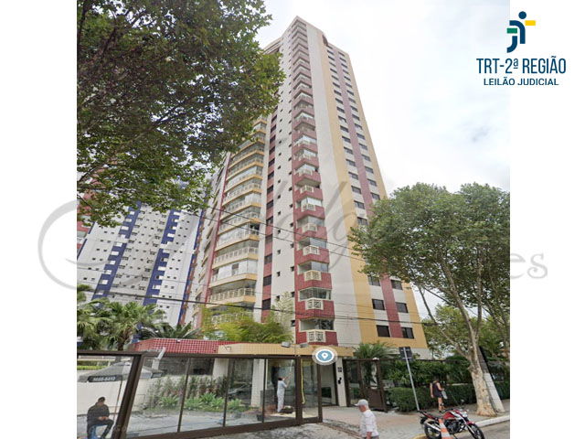 Apartamento 3 quartos, 2 banheiros, 3 vagas, 167m² construídos