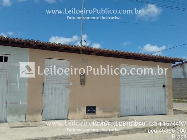 Casa com 2 quartos, 1 banheiro, 1 vaga, 82,9m² construída