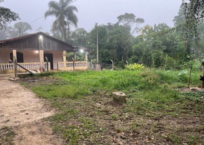 Terreno em Embu-Guaçu/SP com 27.200 m²