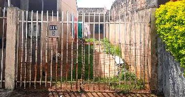 Casa aconchegante com 2 quartos, 54m² construídos e garagem