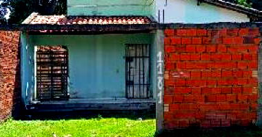 Casa 2 quartos 1 banheiro 45m² área construída, desocupada