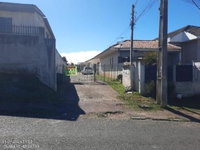 Casa com 1 quarto, 1 banheiro e 1 vaga de garagem
