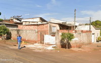 Terreno 242m² com casa de 93m² em Londrina - PR