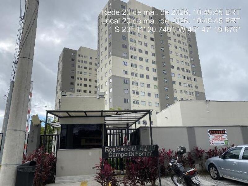 Apartamento com 2 Quartos e 1 Vaga em Condomínio