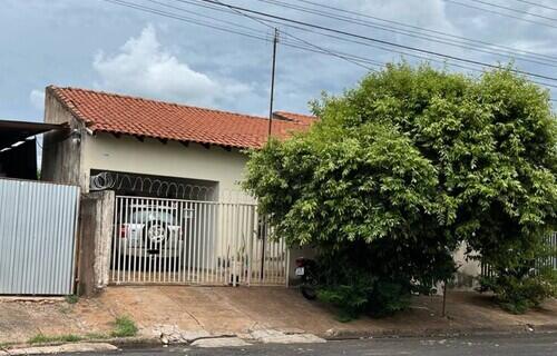 Casa com 3 Quartos e 2 Banheiros em Votuporanga