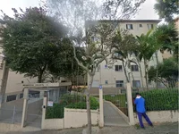 Apartamento em Leilão com 2 Quartos na Vila Iório