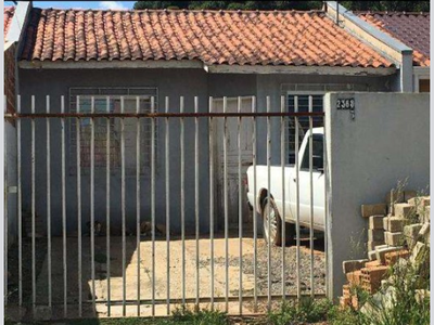 Casa com 2 quartos em Fazenda Rio Grande - PR