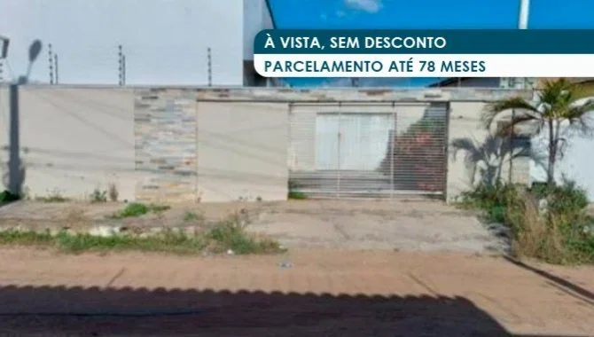 Casa ocupada de 180 m² com terreno de 200 m²
