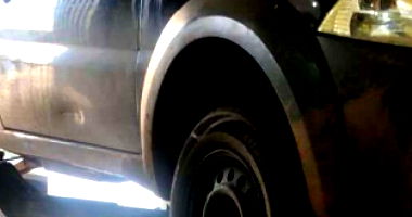 Elevador Automotivo Amarelo em Bom Estado - Oportunidade!