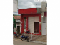Prédio comercial com 174m², 1 banheiro e depósito