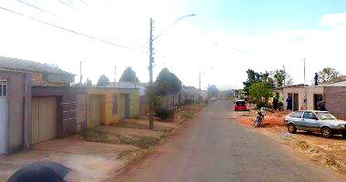 Casa com 3 quartos, 1 banheiro, 1 vaga, 81m² construída