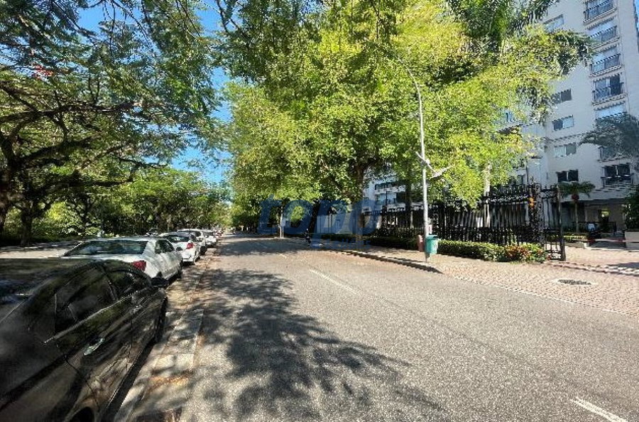 Apartamento 1104 com 3 Vagas - Edifício Lake Tahoe