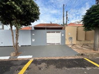 Prédio Comercial com 105m² de Área Construída em Araraquara/SP